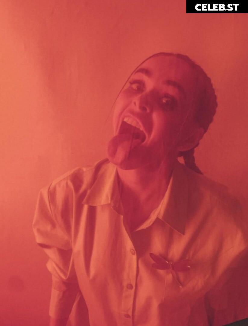 Anna Khilkevich Image 4418967