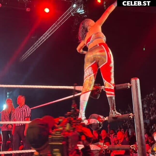 WWE Bayley / Davina Rose / Pamela Rose Martinez Image 4405856