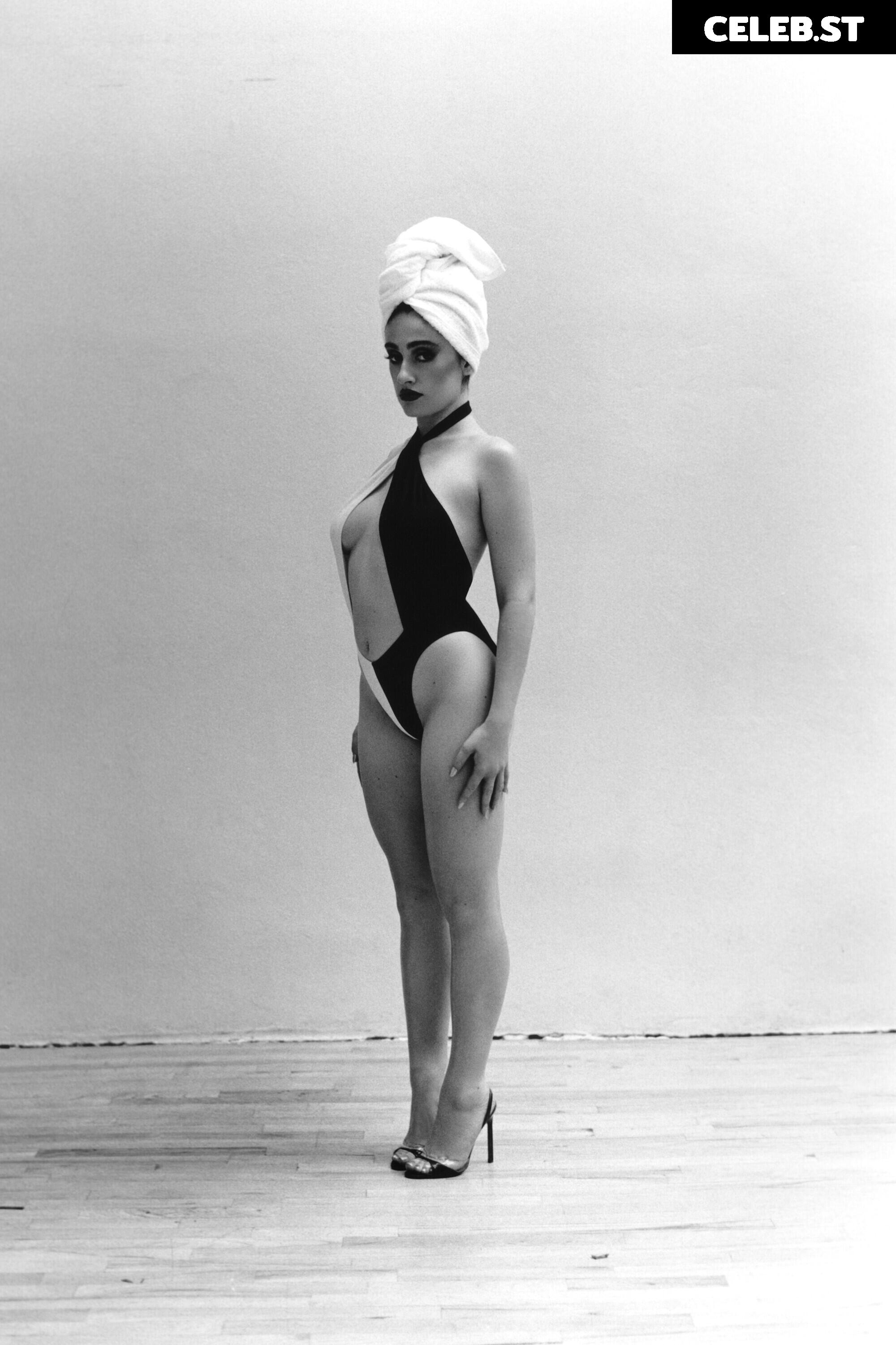 Rachel Anne Sennott Image 4405485