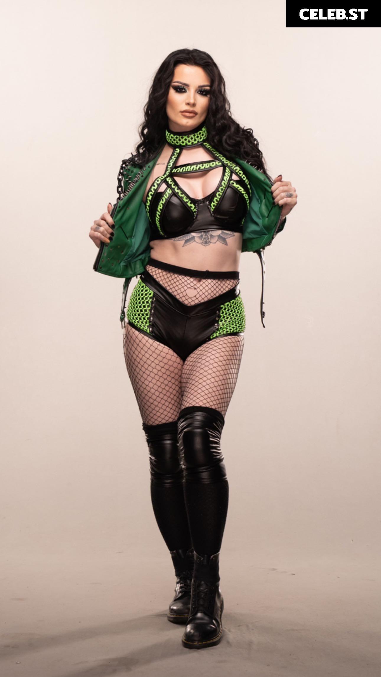 WWE's Paige / Saraya Bevis Image 4405452