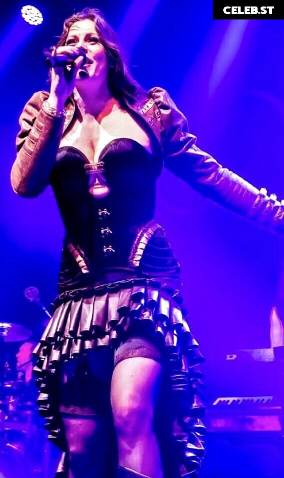 Women of Metal Image 4405464