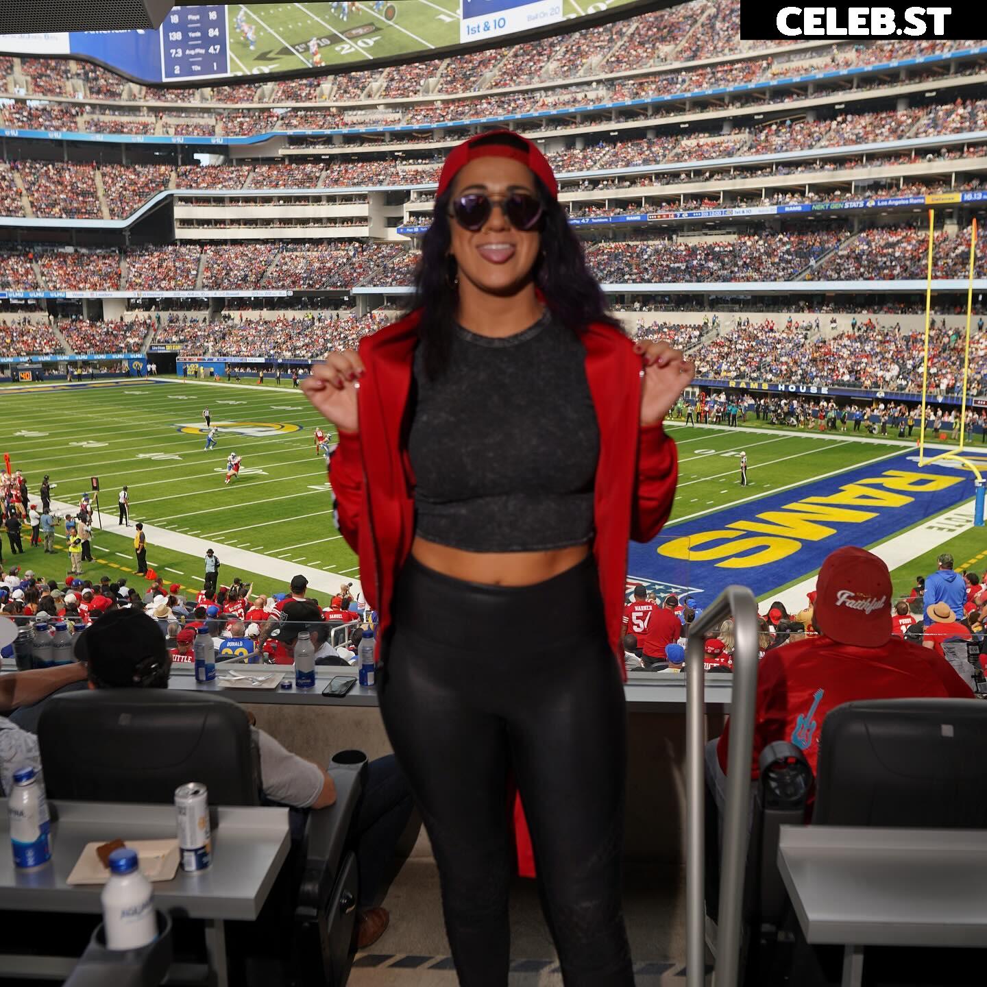 WWE Bayley / Davina Rose / Pamela Rose Martinez Image 4405106