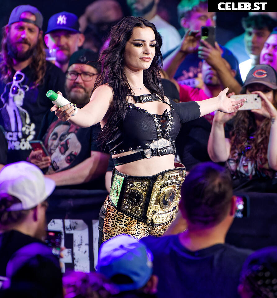 WWE's Paige / Saraya Bevis Image 4406539