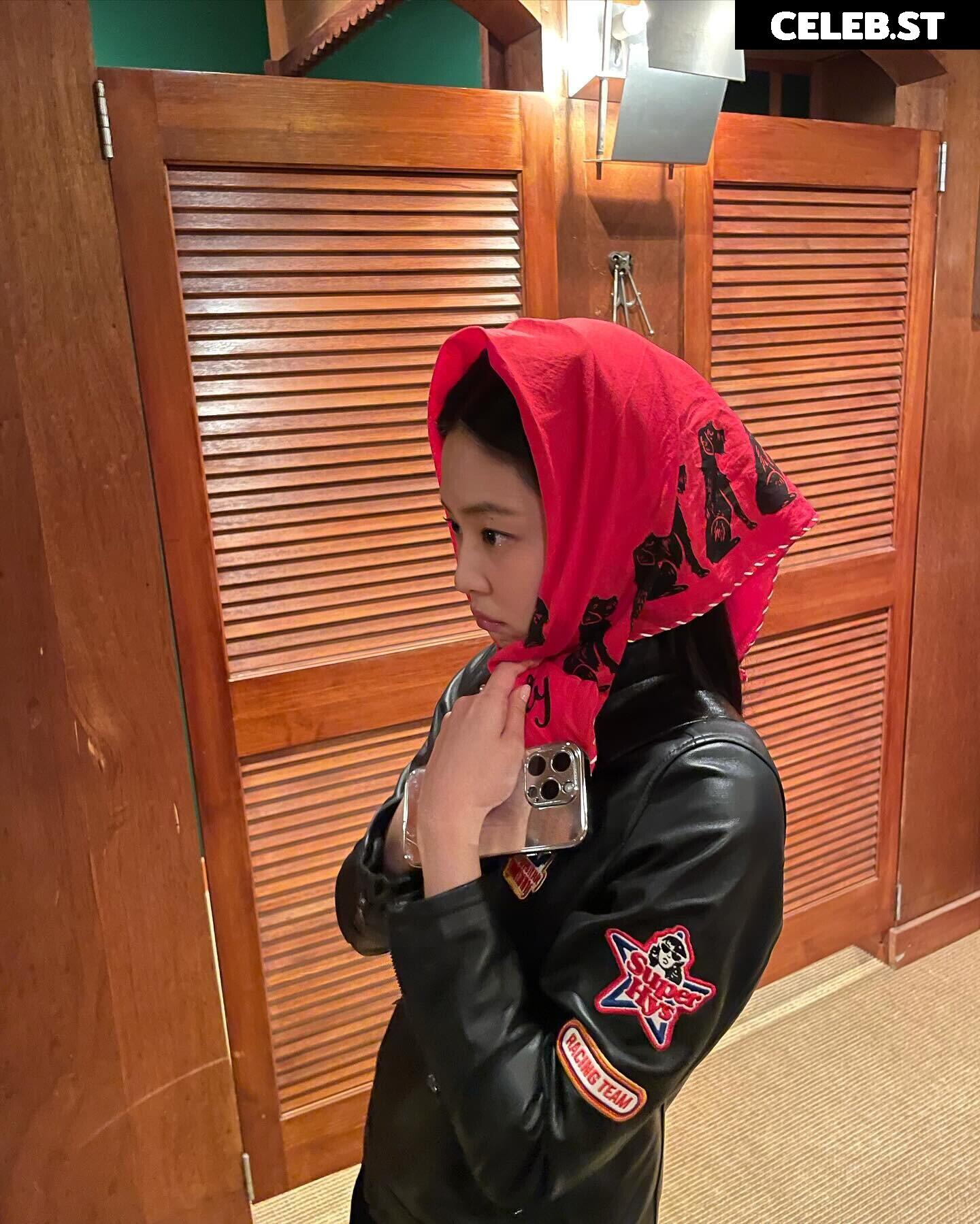 Jennie | BLΛƆKPIИK (Blackpink) Image 4406394