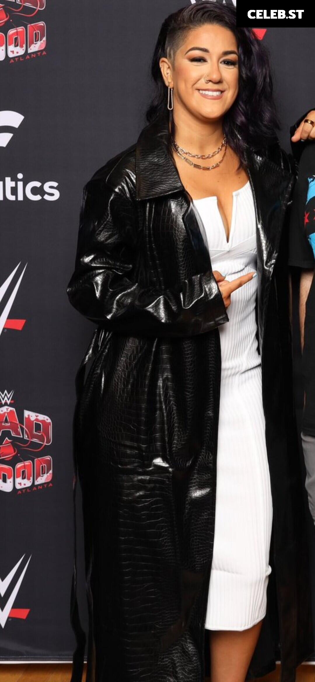WWE Bayley / Davina Rose / Pamela Rose Martinez Image 4406946