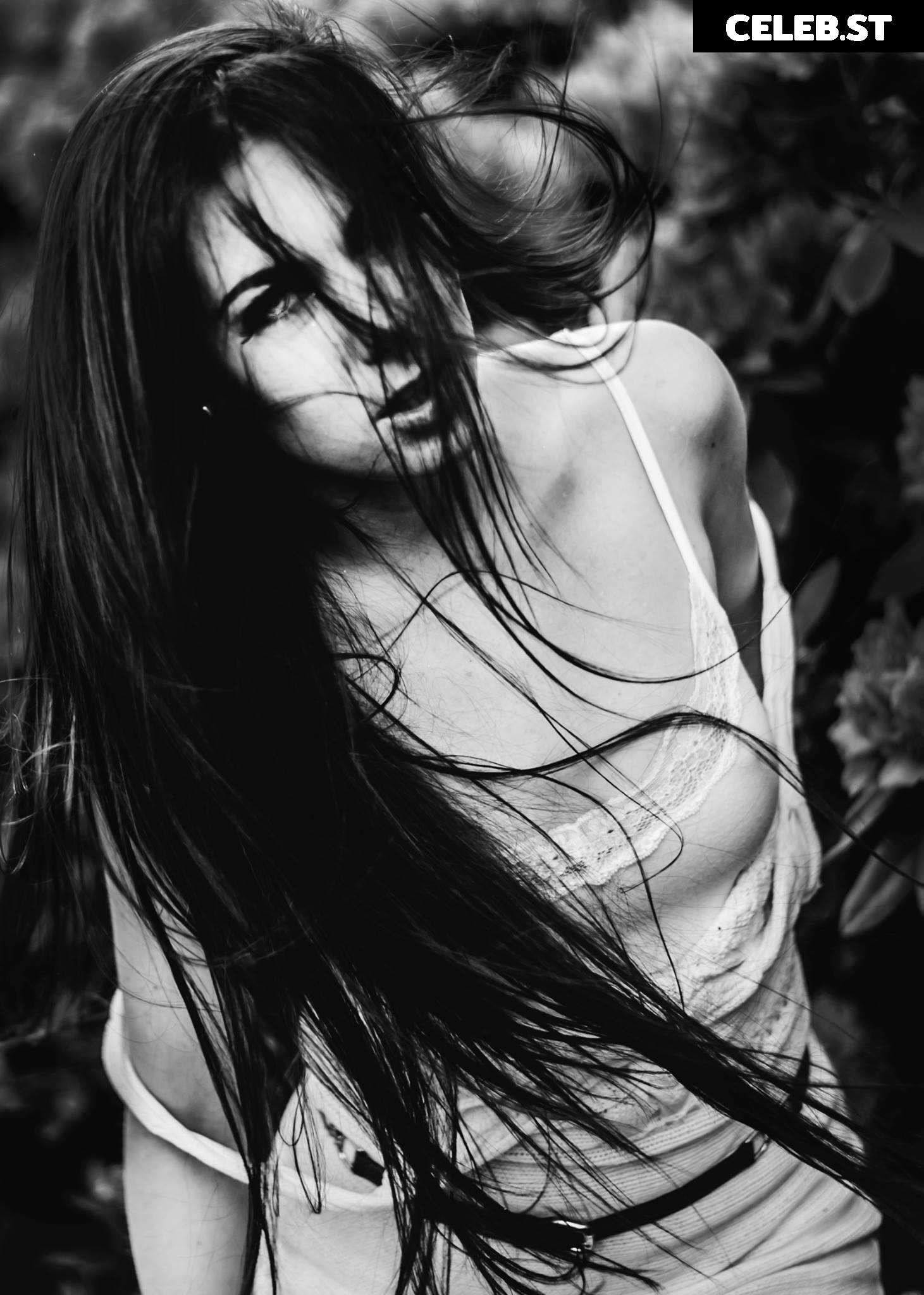 Women of Metal Image 4407845