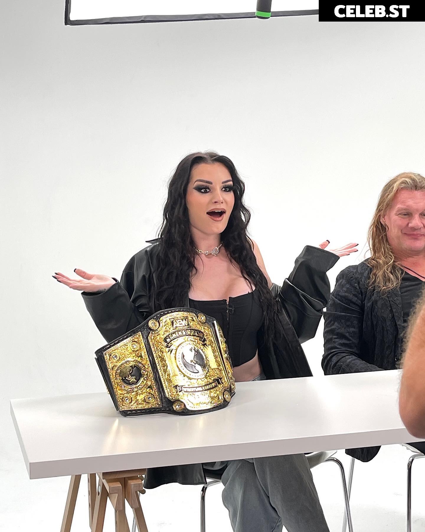 WWE's Paige / Saraya Bevis Image 4407129