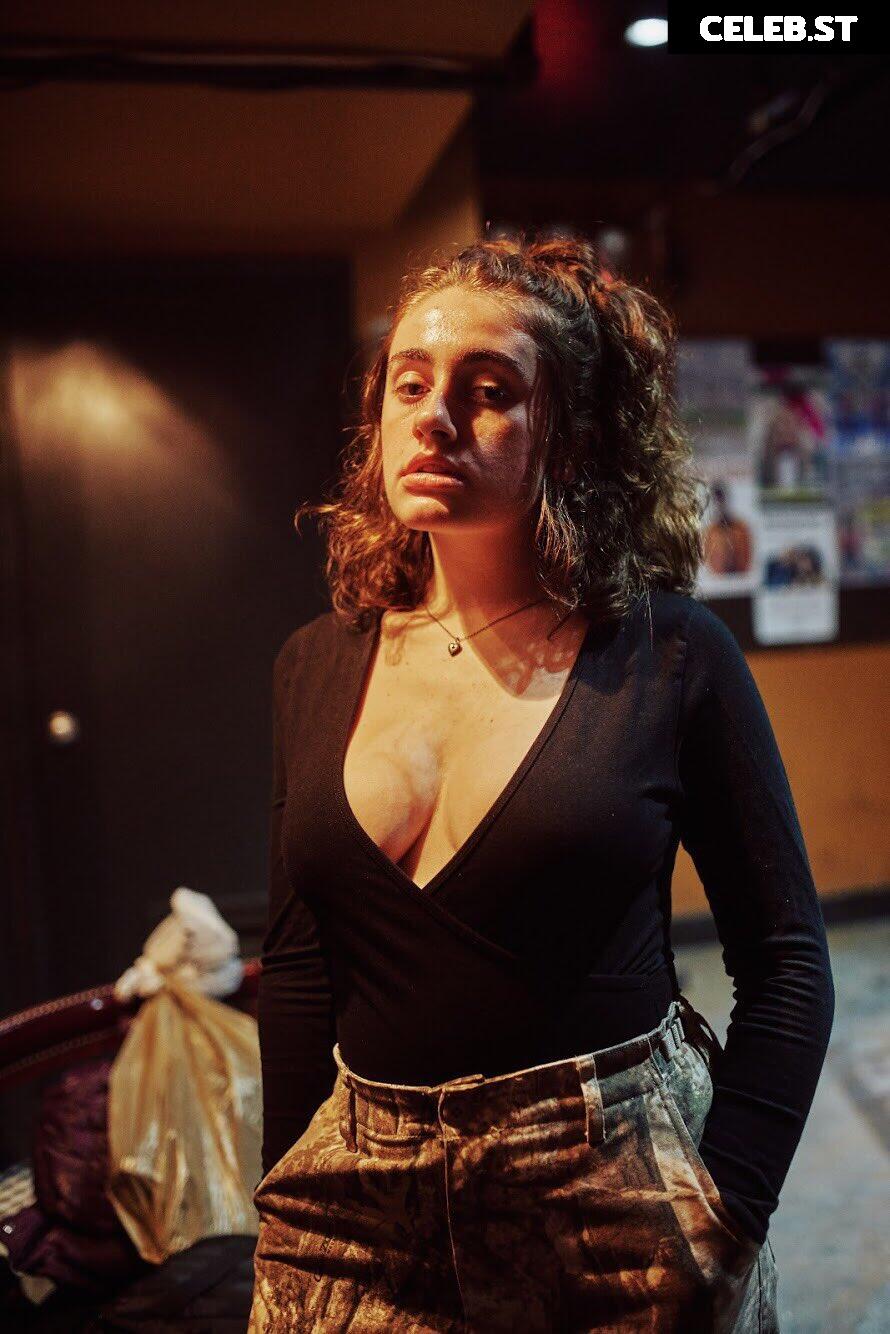Rachel Anne Sennott Image 4404473