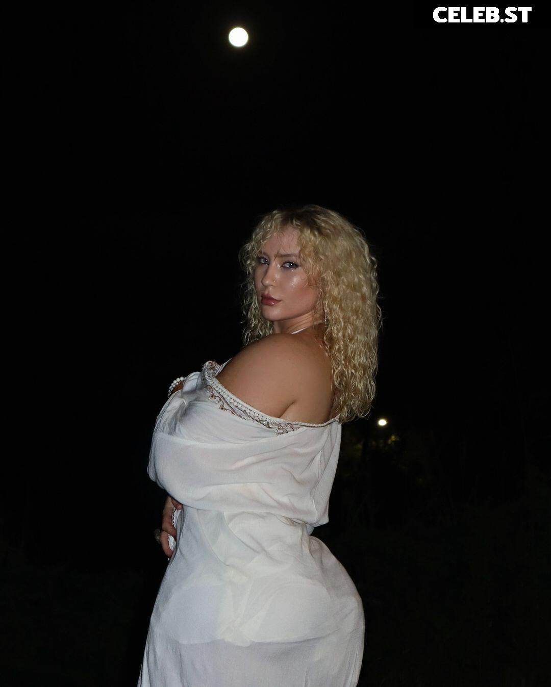 WWE Nikkita Lyons Image 4401820