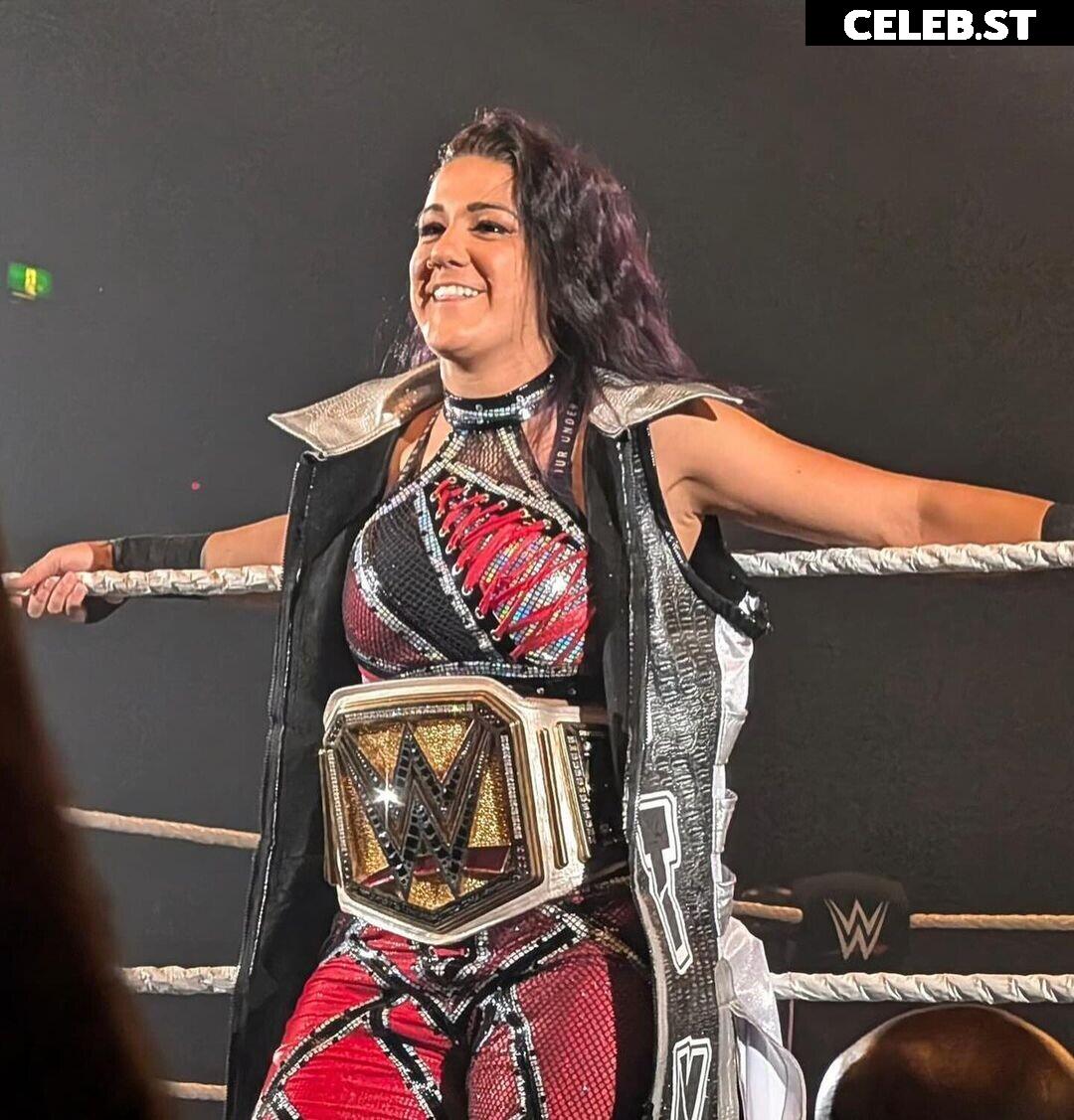 WWE Bayley / Davina Rose / Pamela Rose Martinez Image 4401591