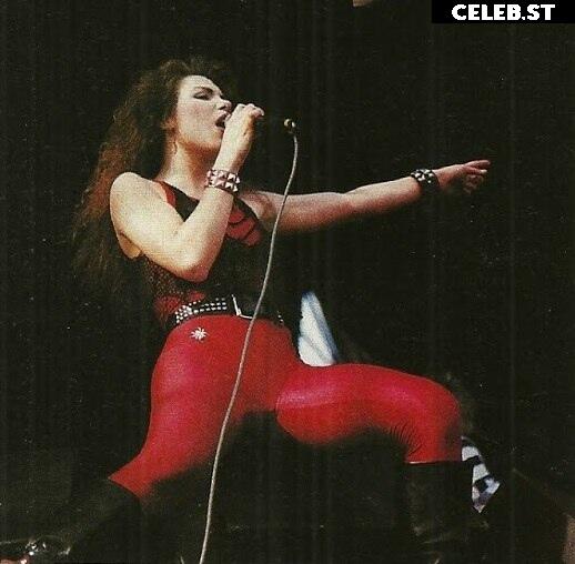 Women of Metal Image 4401569