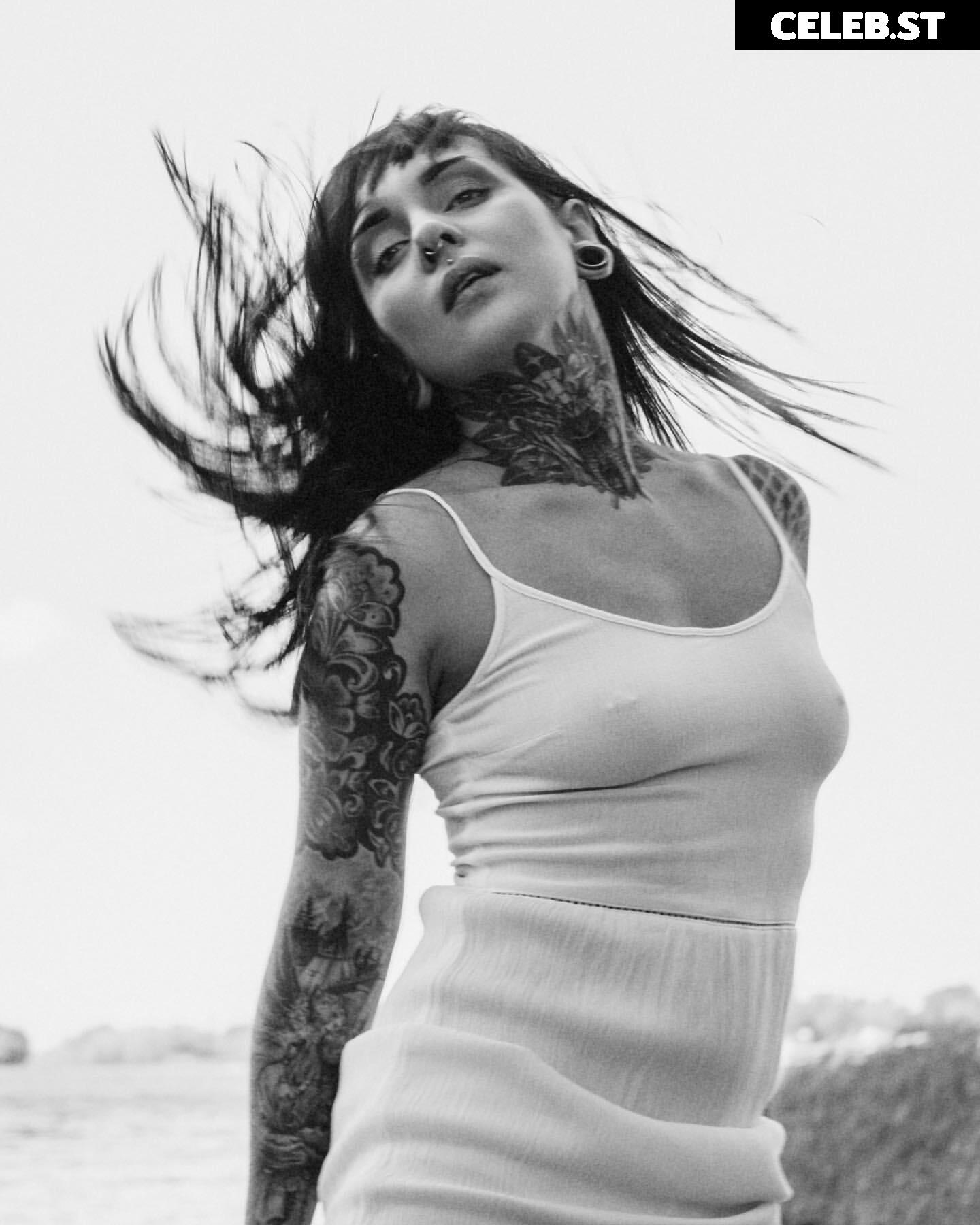 Women of Metal Image 4401139