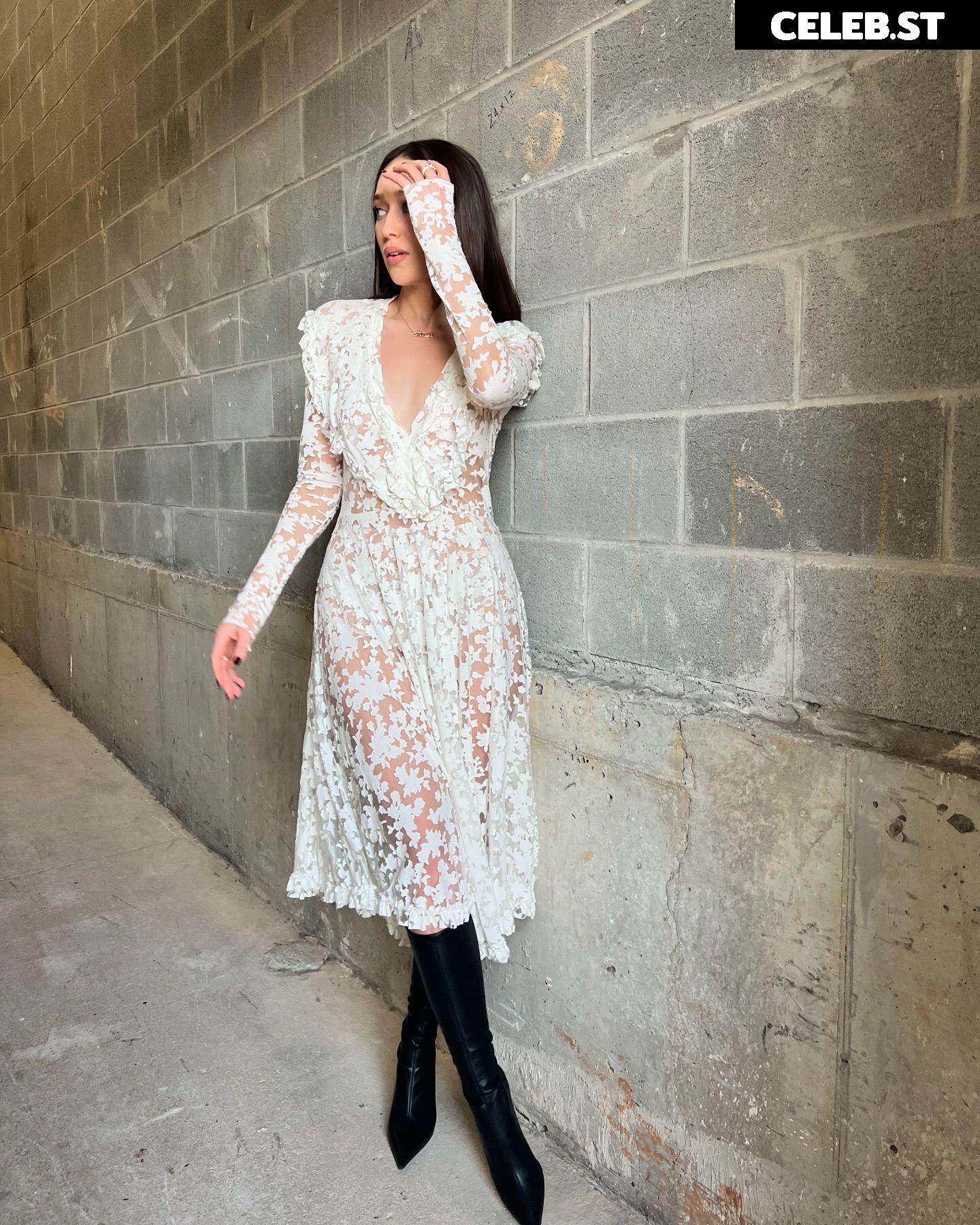 Alycia Debnam Carey Image 4402015