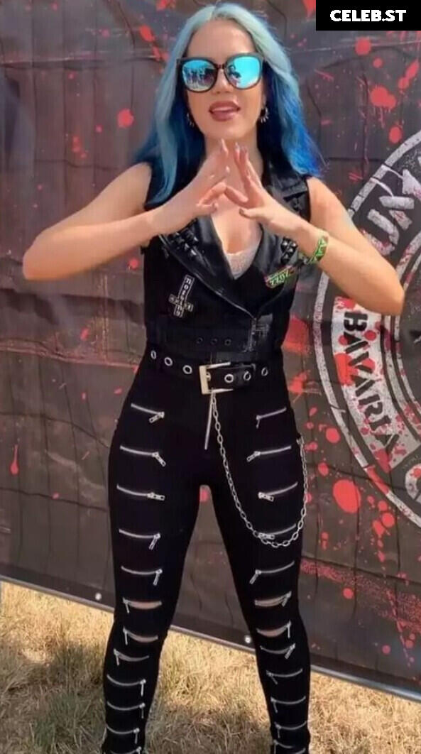 Women of Metal Image 4402979