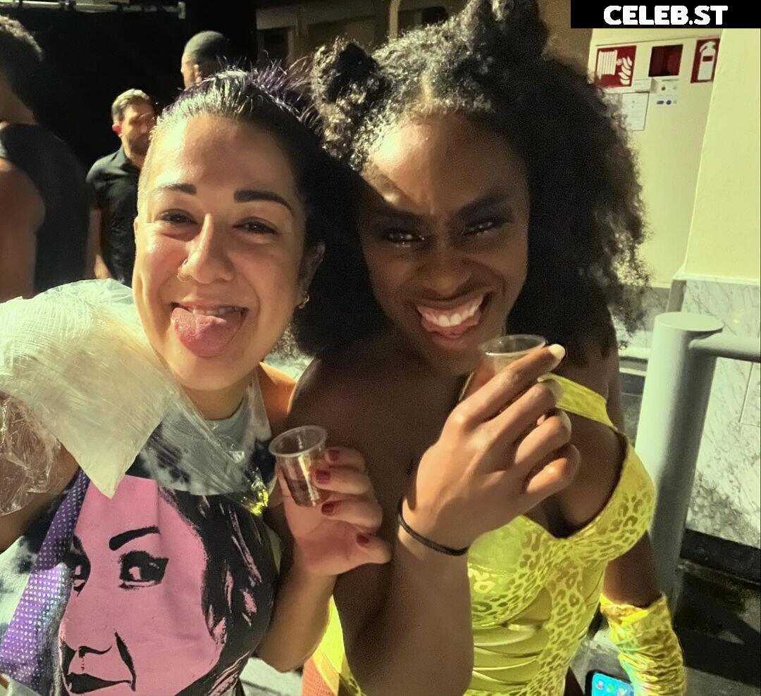 WWE Bayley / Davina Rose / Pamela Rose Martinez Image 4403690