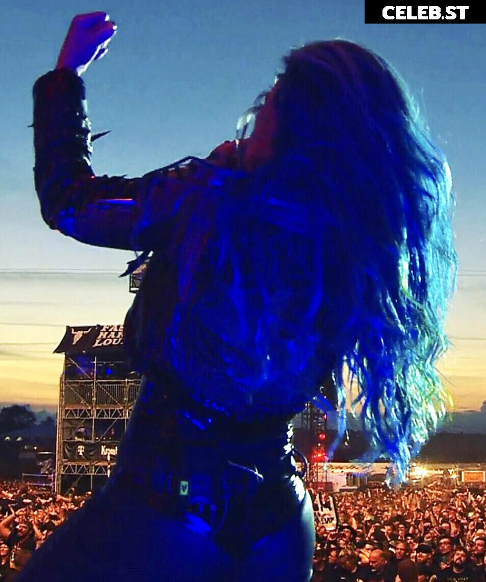 Women of Metal Image 4403054