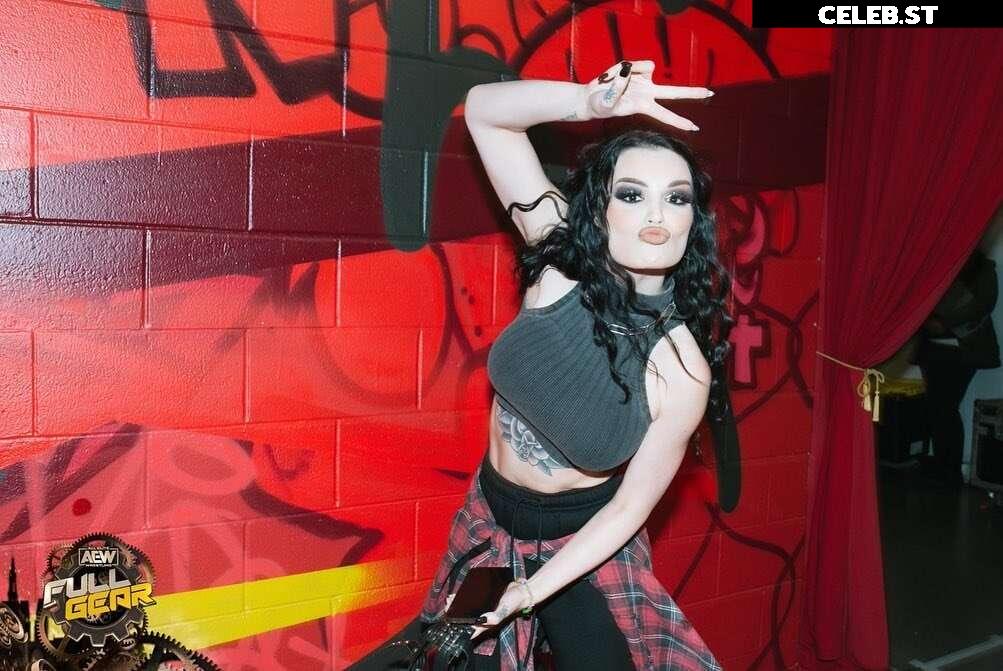 WWE's Paige / Saraya Bevis Image 4400735