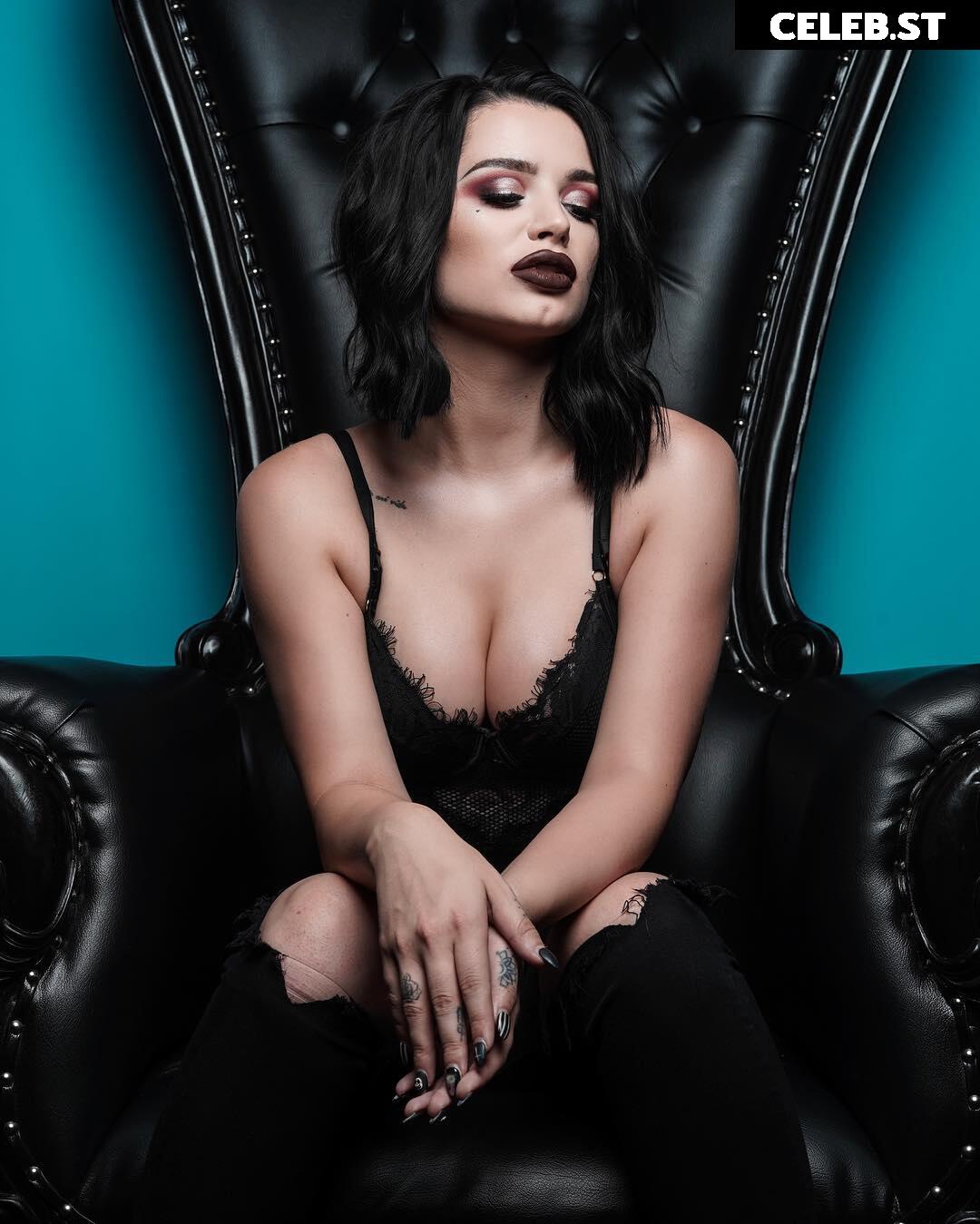 WWE's Paige / Saraya Bevis Image 4400169