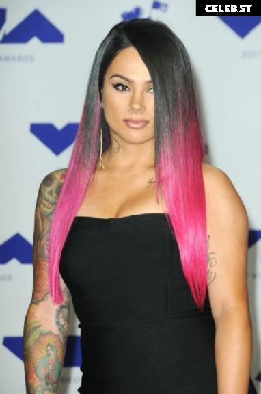 Snow Tha Product Image 4400049