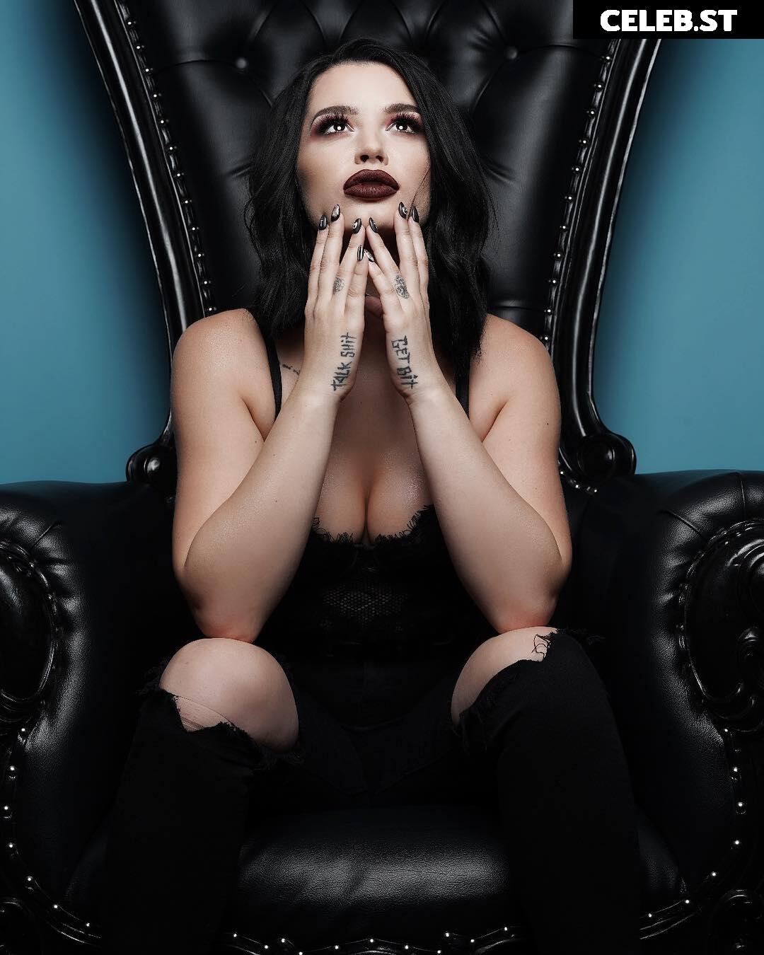 WWE's Paige / Saraya Bevis Image 4400336