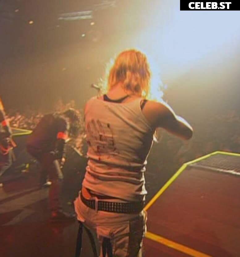 Women of Metal Image 4409586