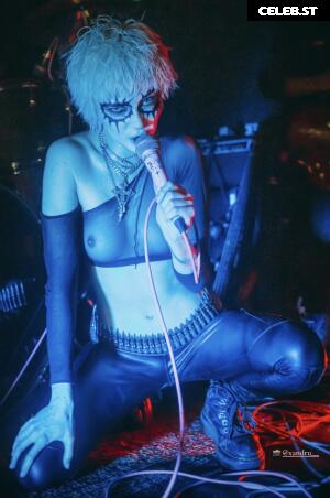 Women of Metal Image 4409634