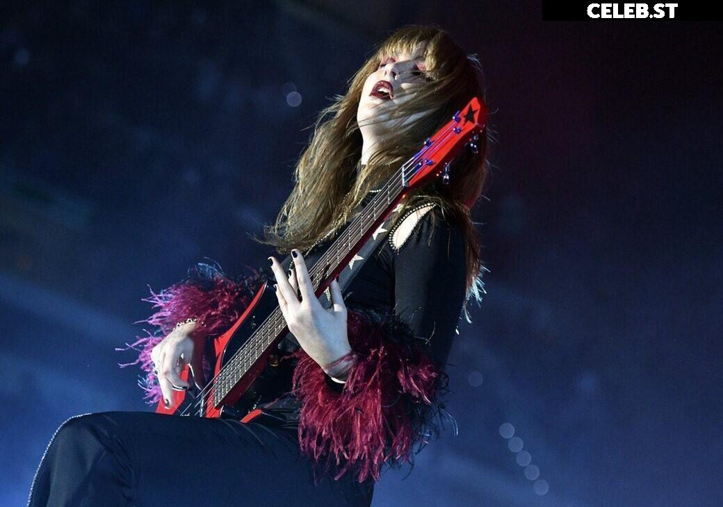 Victoria De Angelis (Maneskin bassist) Image 4408774