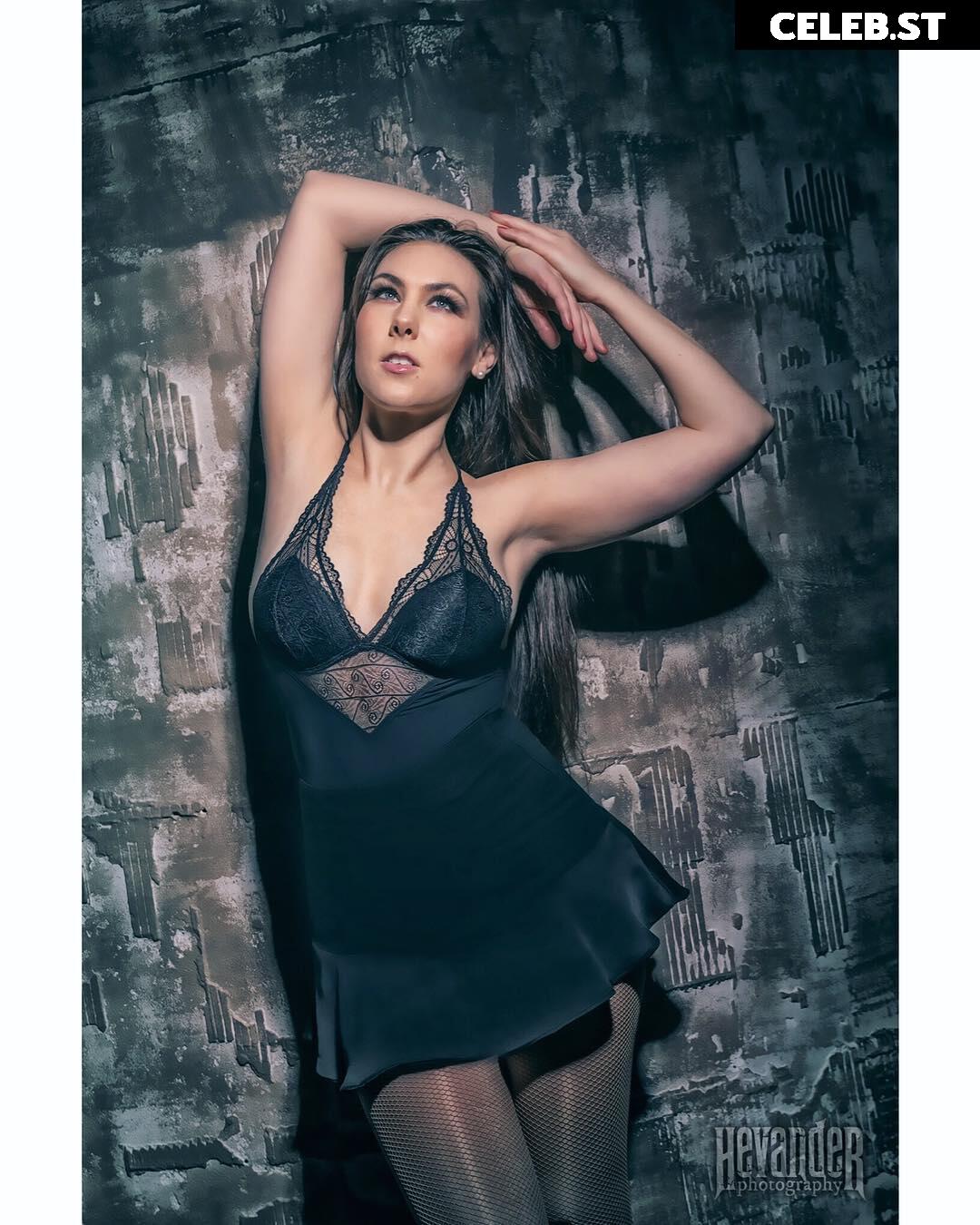 Women of Metal Image 4408021
