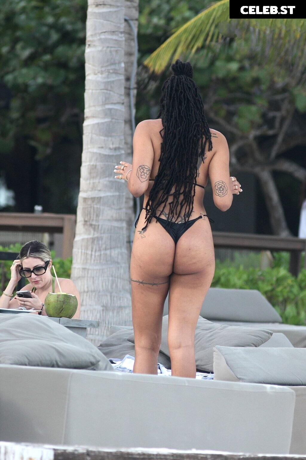 Elizabeth Cambage Image 4595096