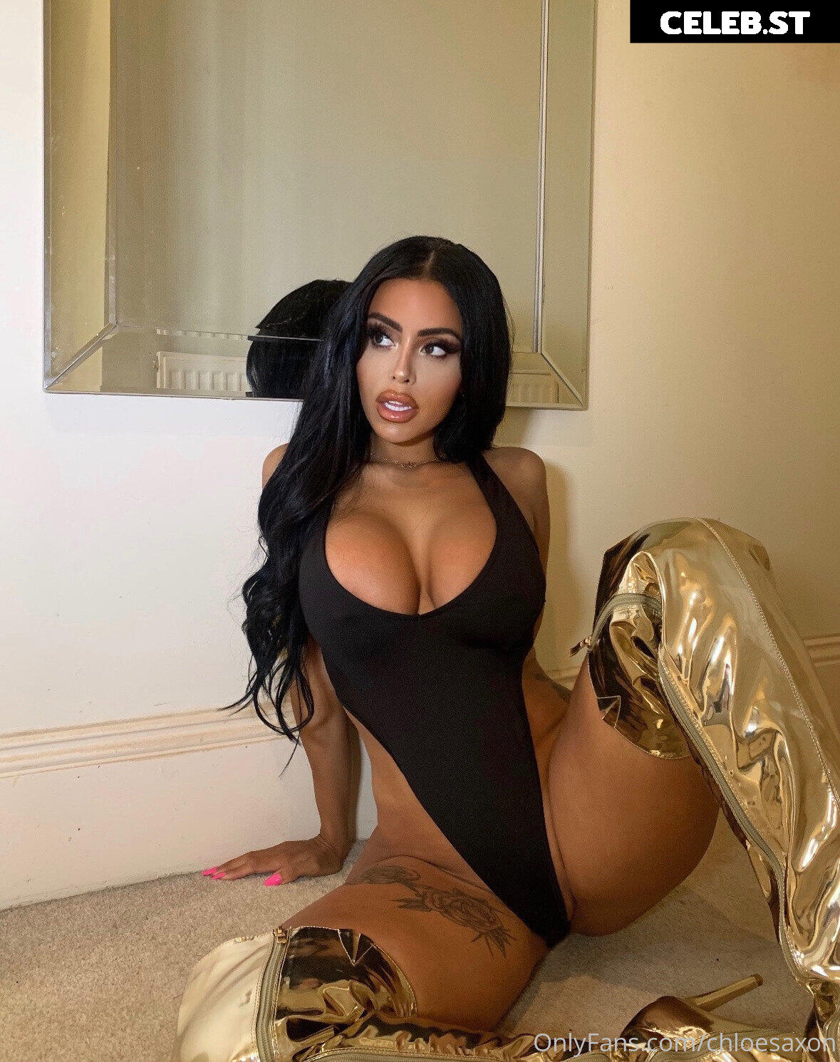 Chloe Saxon Image 458509