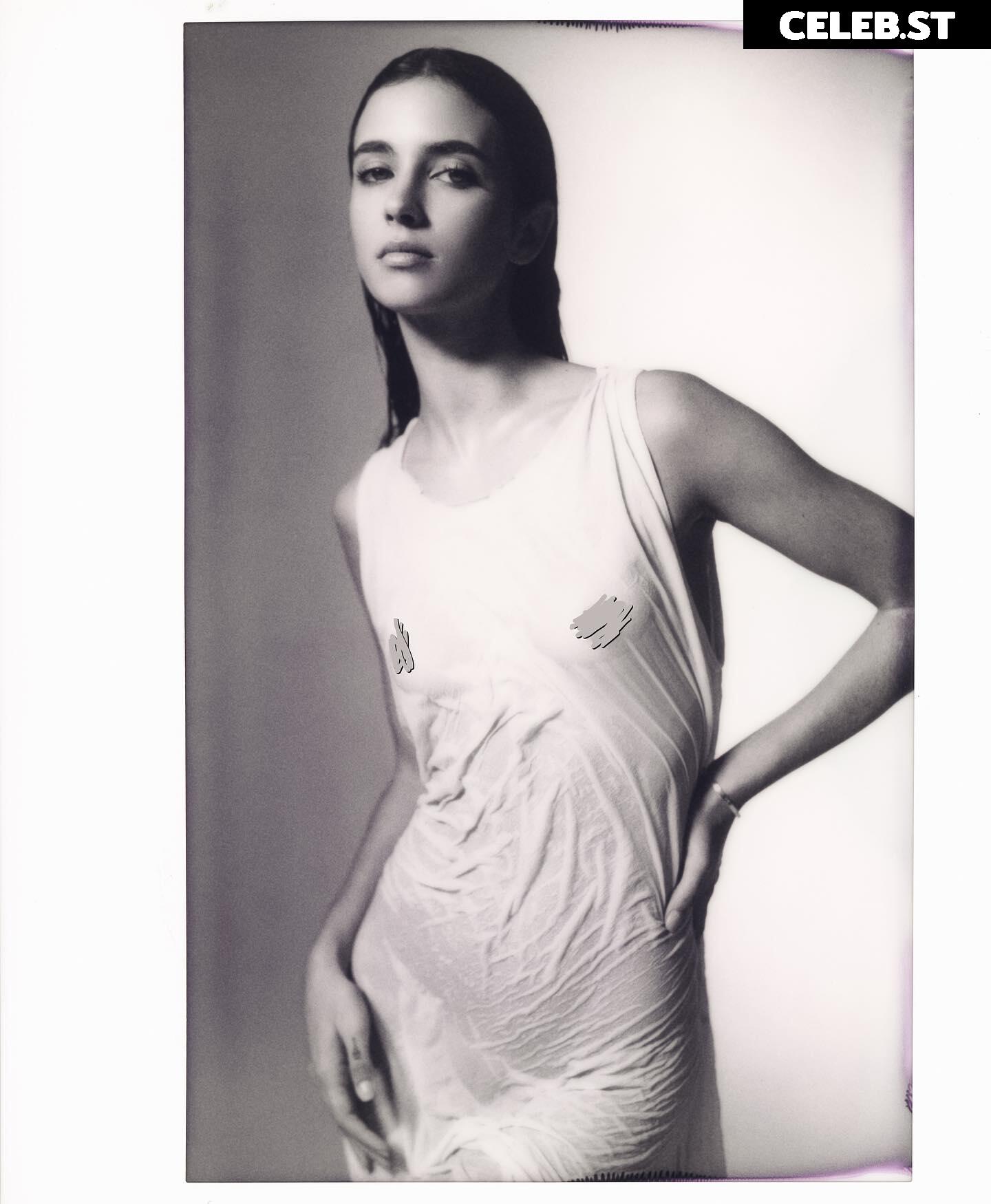 Elisha &amp; Renee Herbert Image 4587133