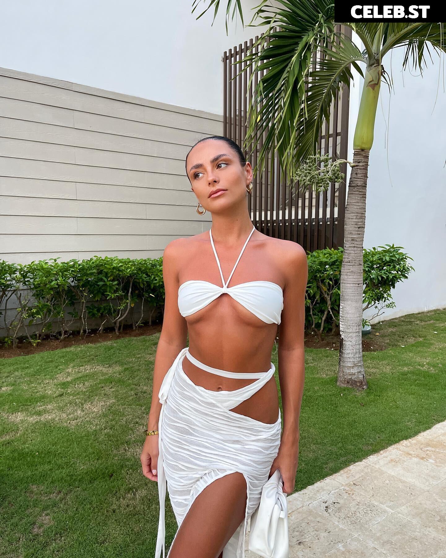 Leah Taylor | Best known: Love Island Image 4589305