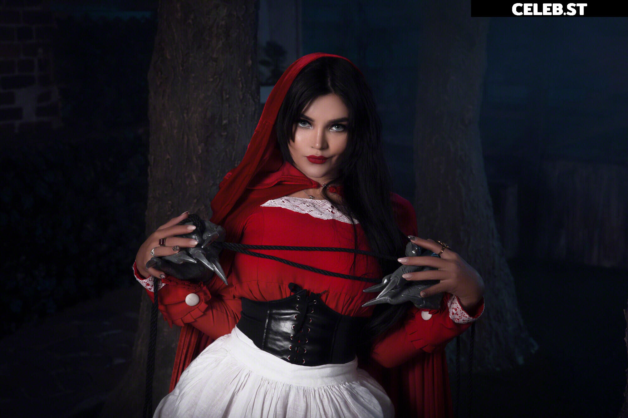 Kalinka Fox (Christina Fink) Image 4574077
