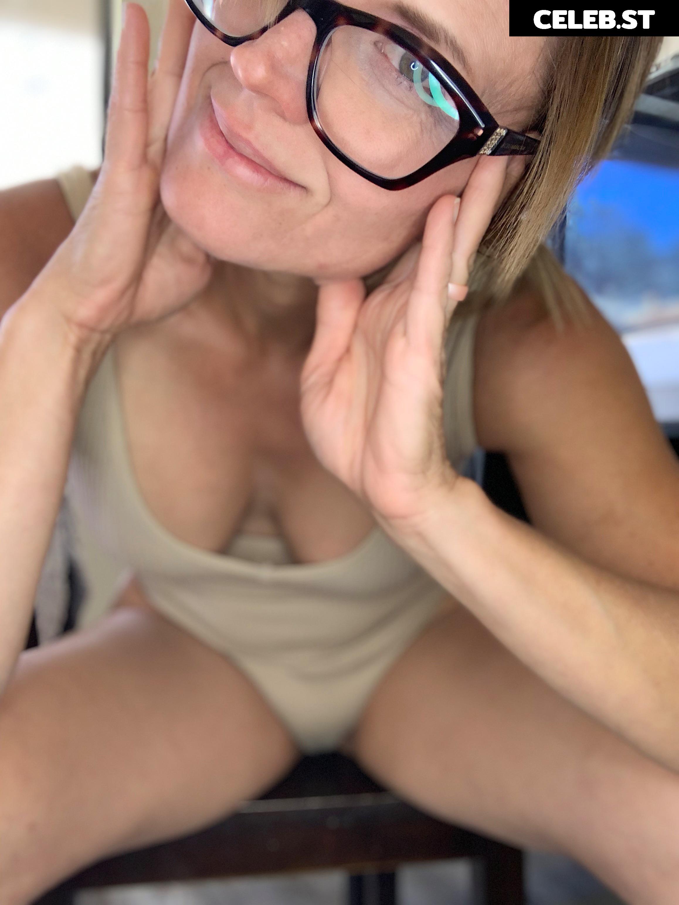 Nerdybloggerbabe Image 457268