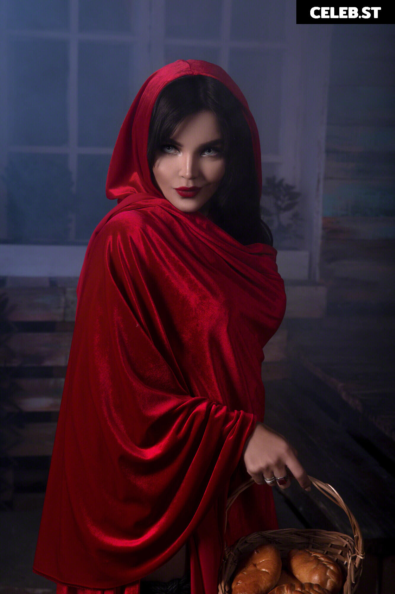 Kalinka Fox (Christina Fink) Image 4573920