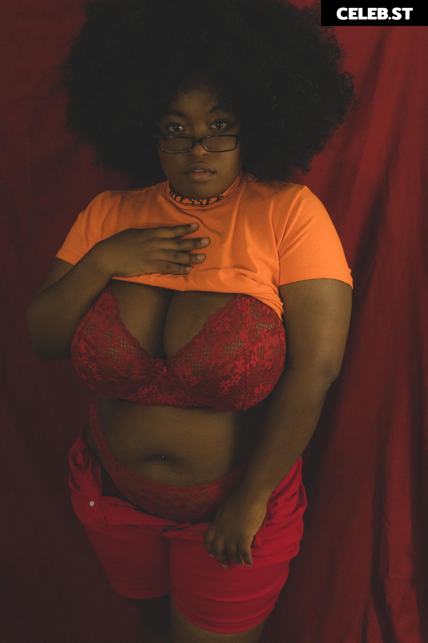 Animated_Aja/NaughtyByNelly/ThighlyInfluential Image 4559901