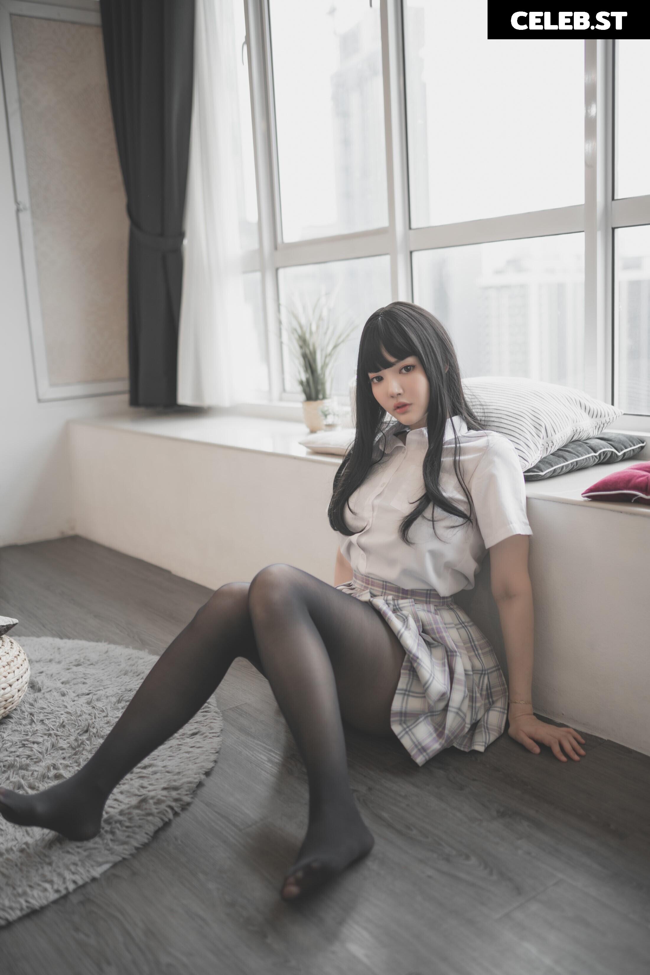 Ying Tze Image 4541856