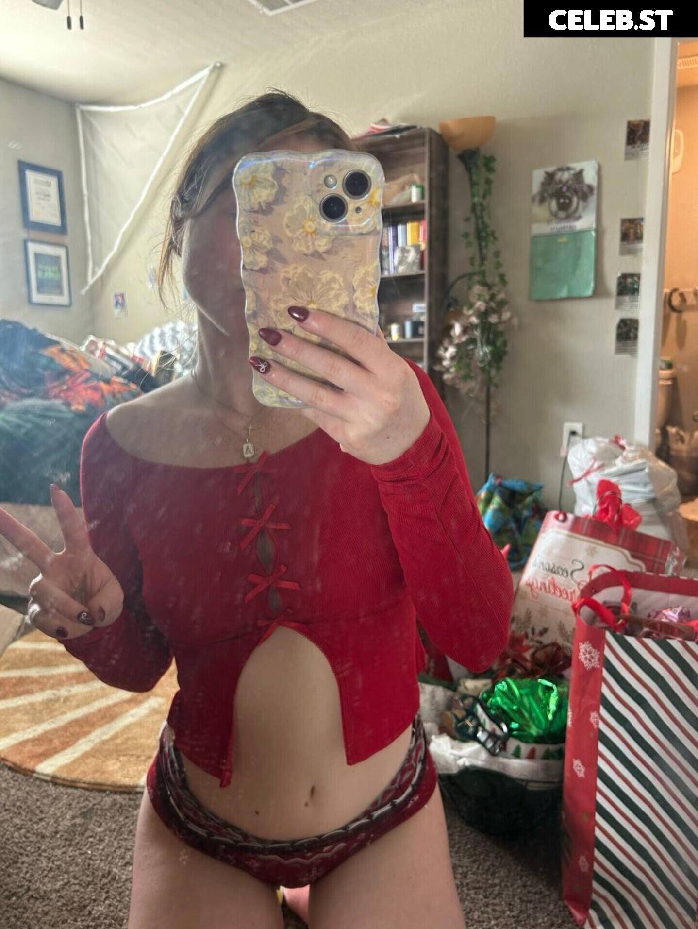 Thqtty/Thqttie/Thqcc Image 4533327