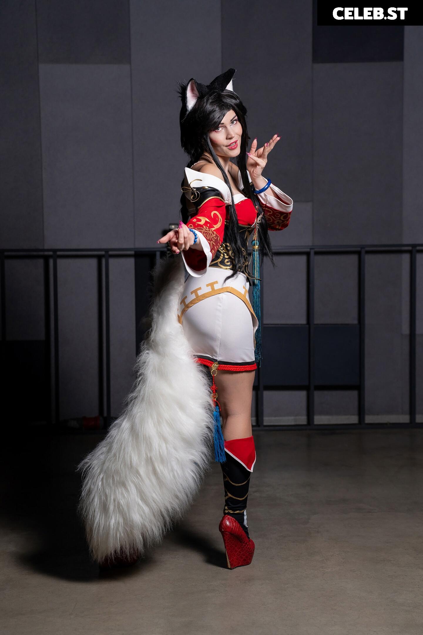 Anya Ichios Image 4533209