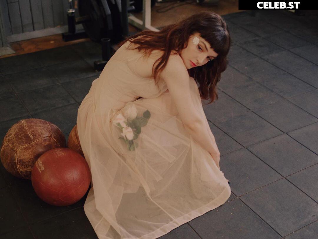 Lauren Mayberry (Singer) Image 4506979