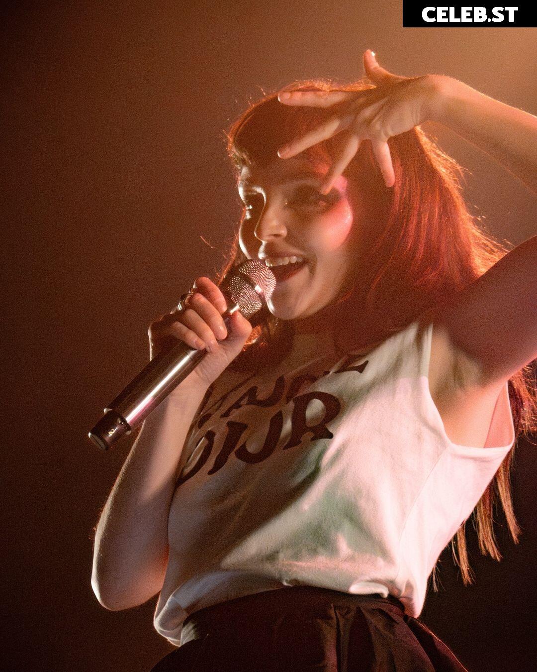Lauren Mayberry (Singer) Image 4507324