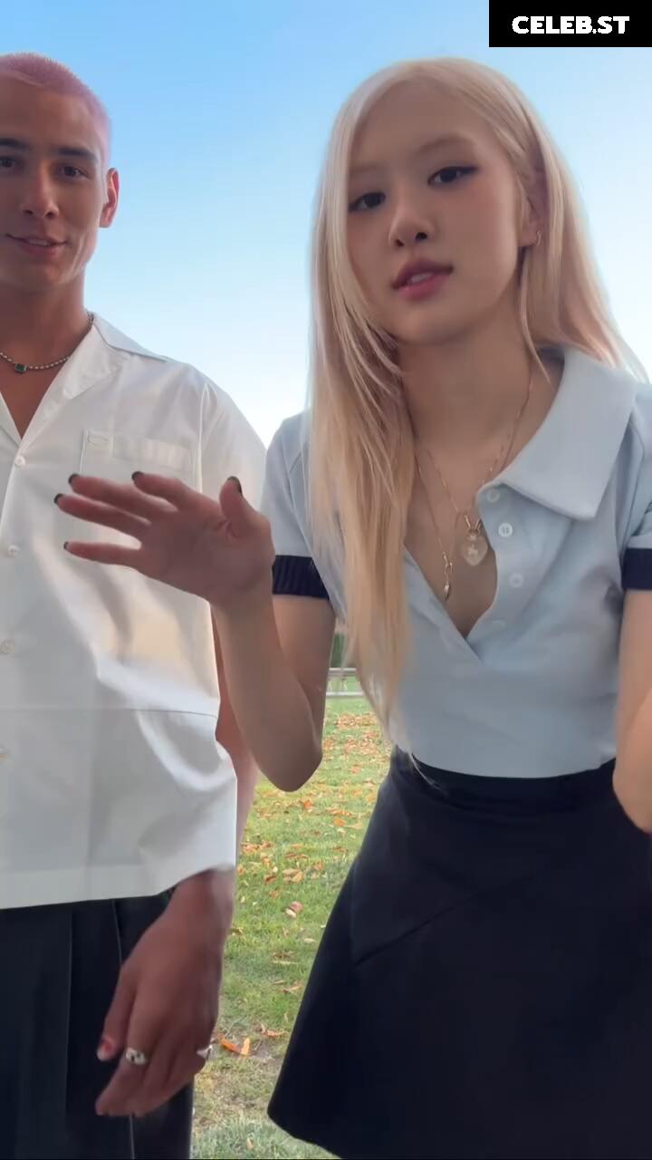 Rosé || Roseanne Park - BLΛƆKPIИK ( BLACKPINK ) Image 4504412
