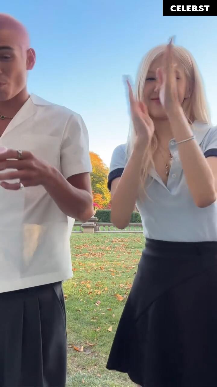Rosé || Roseanne Park - BLΛƆKPIИK ( BLACKPINK ) Image 4504620