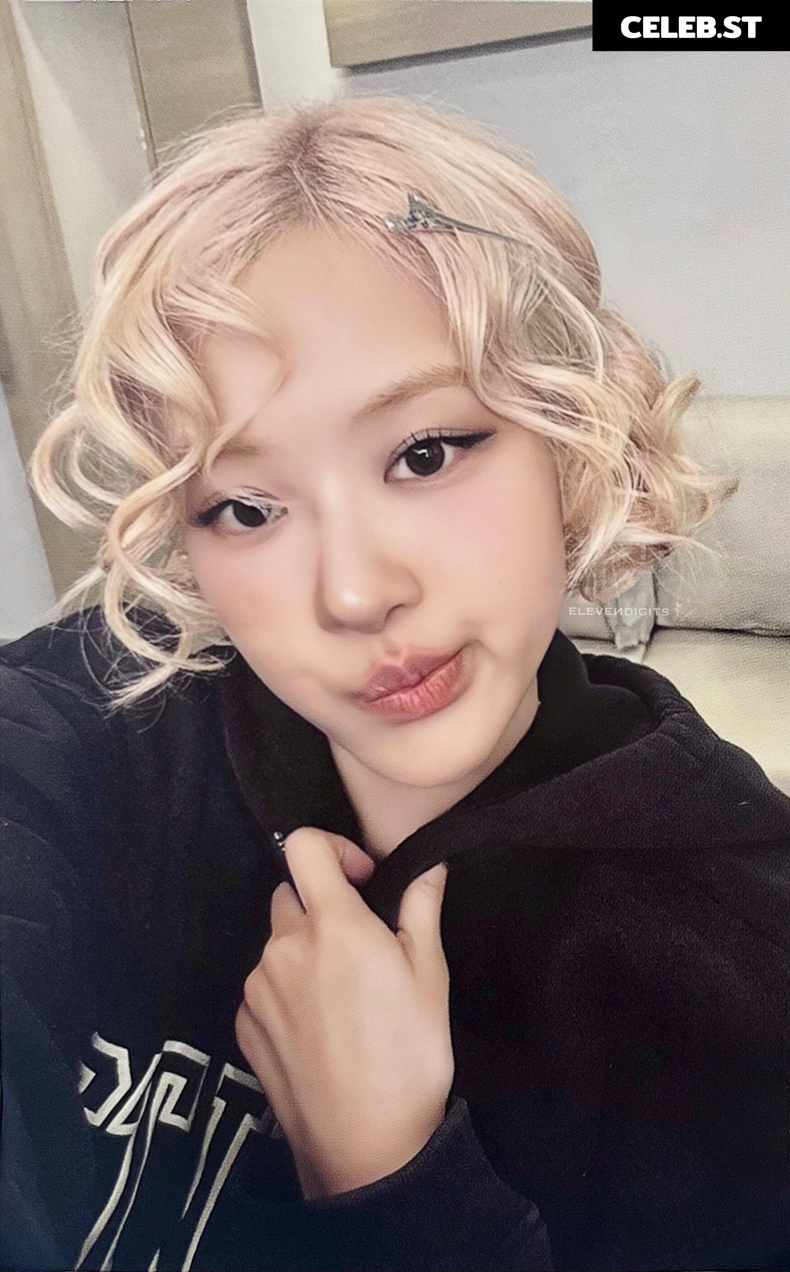 Rosé || Roseanne Park - BLΛƆKPIИK ( BLACKPINK ) Image 4504917
