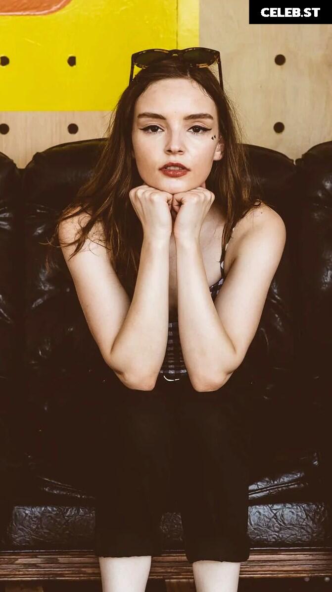 Lauren Mayberry (Singer) Image 4501812