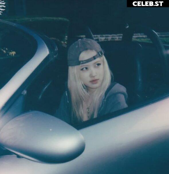 Rosé || Roseanne Park - BLΛƆKPIИK ( BLACKPINK ) Image 4501450