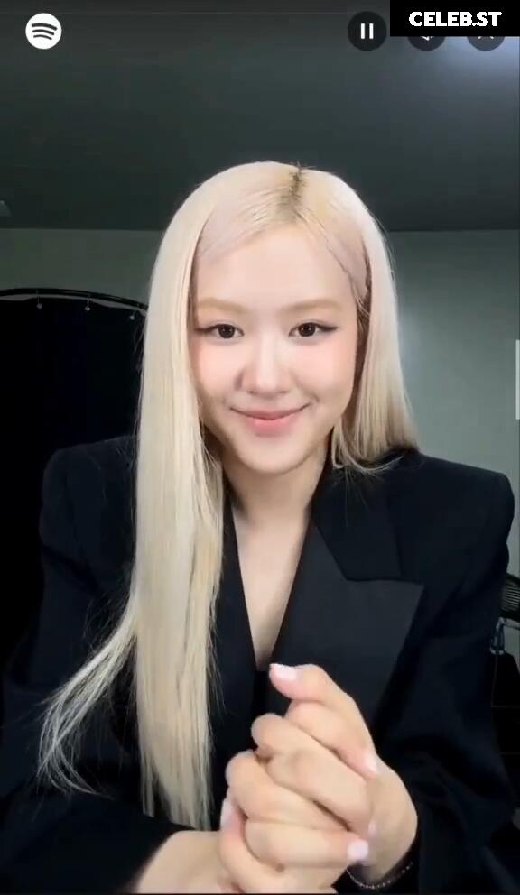 Rosé || Roseanne Park - BLΛƆKPIИK ( BLACKPINK ) Image 4501185