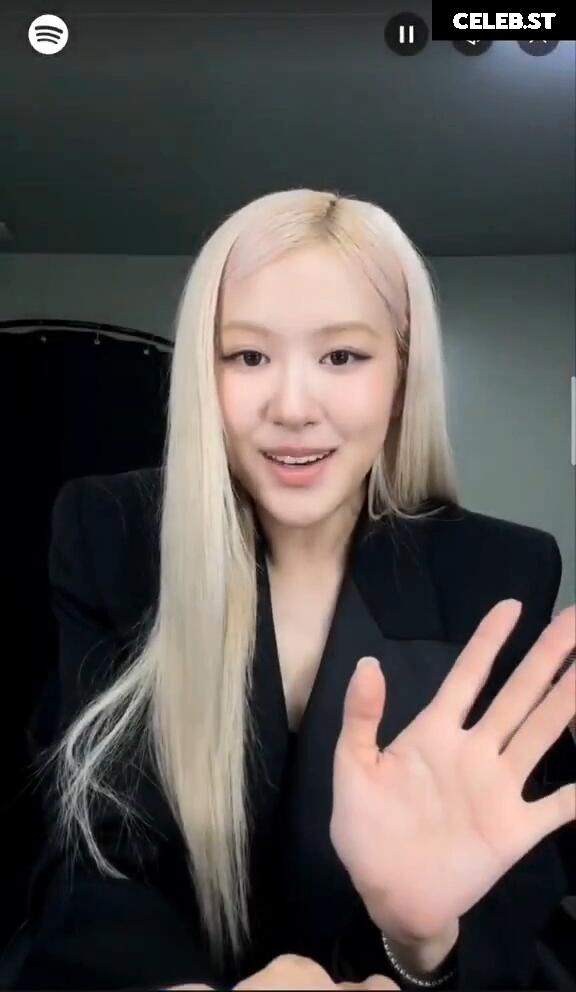 Rosé || Roseanne Park - BLΛƆKPIИK ( BLACKPINK ) Image 4501063