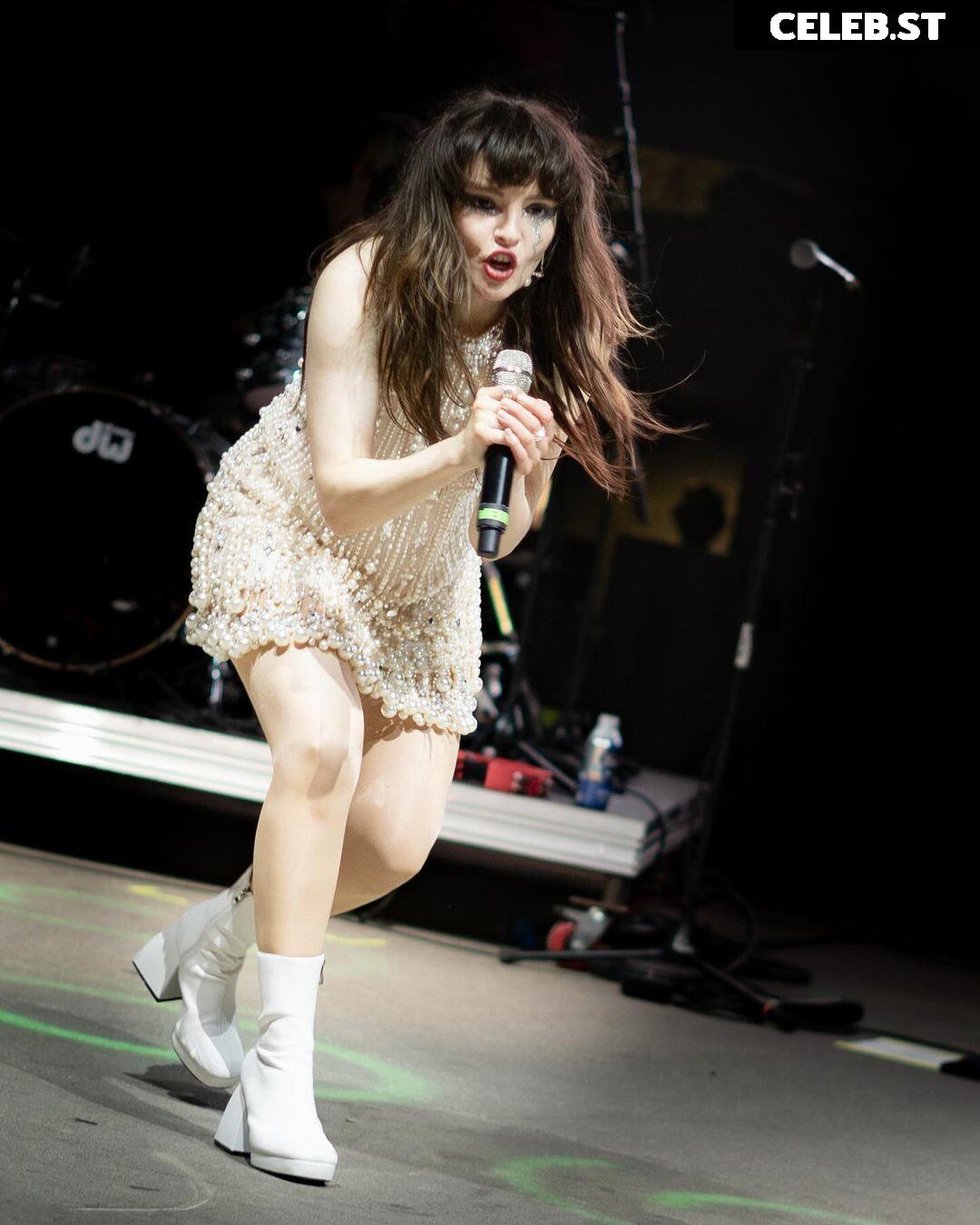 Lauren Mayberry (Singer) Image 4503619
