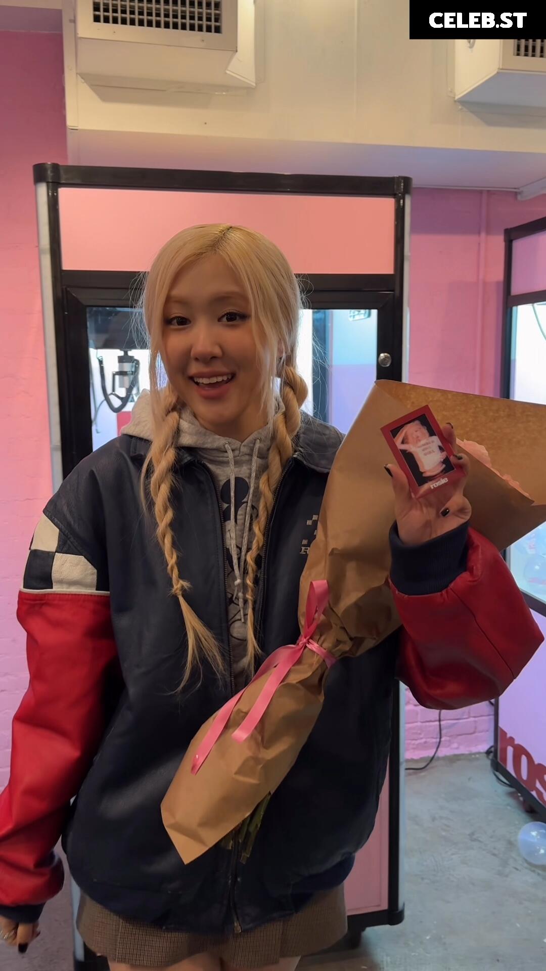 Rosé || Roseanne Park - BLΛƆKPIИK ( BLACKPINK ) Image 4503357